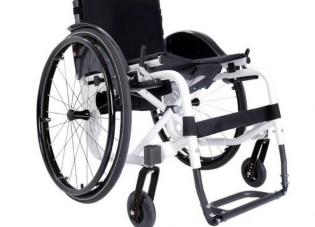 Carrozzina Ad Autospinta - Superleggera - Regolabile - Moretti Atmos - AFT Medical